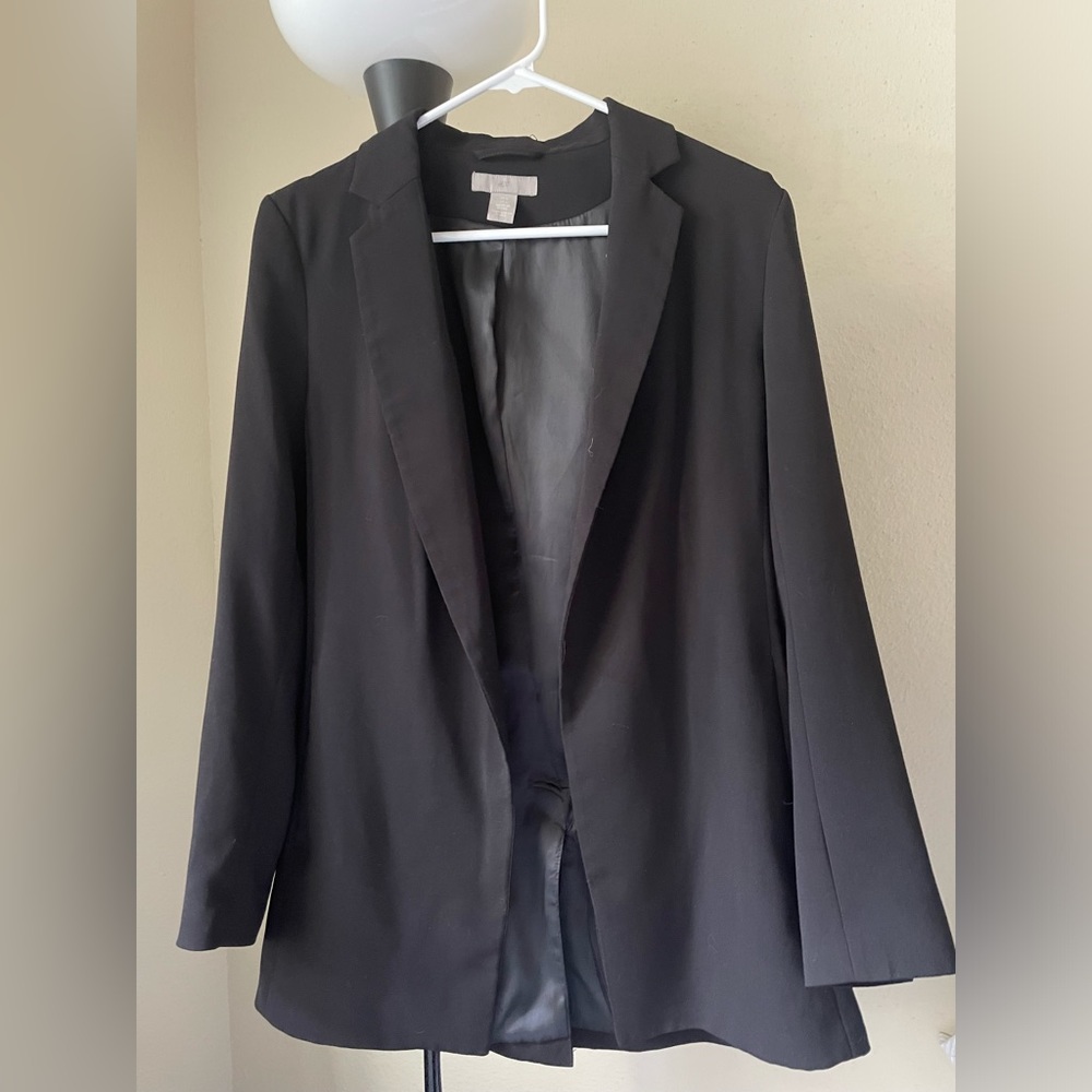 H&M Black Long Polyester Jacket | Size 6 | Matching Belt Included